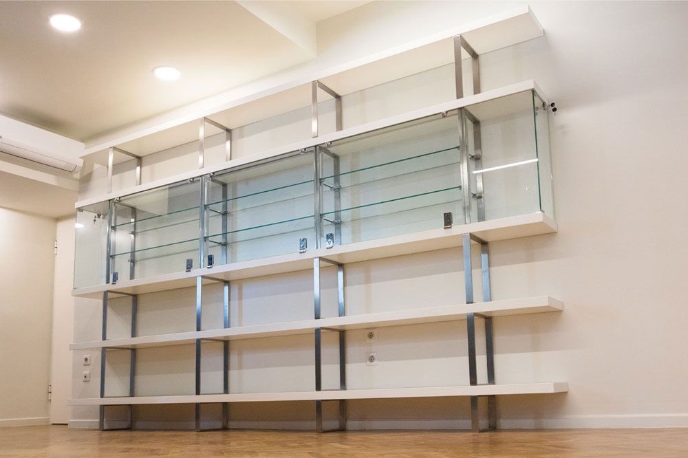 SHELF UNIT &amp; SHOWCASE