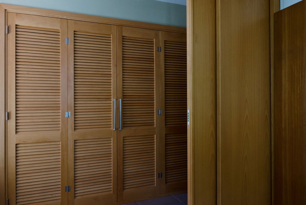 WARDROBE – SLIDING DOOR